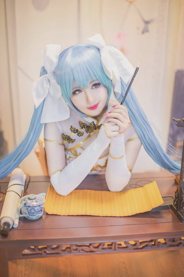 虚空_澪绫 初音未来金丝雀旗袍cosplay第 8 张图片