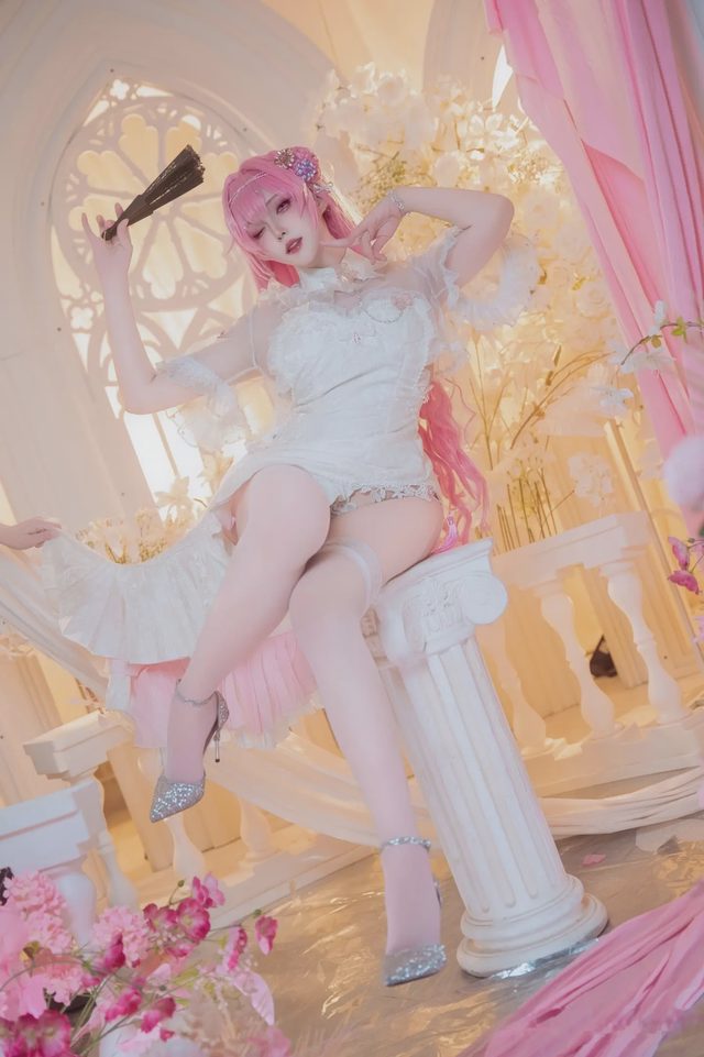 Natsuko夏夏子 NIKKE 桃乐丝 旗袍第 10 张图片