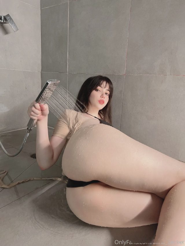 AlinaBecker Pajama in Shower第 41 张图片