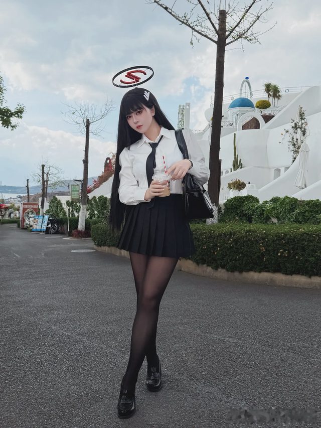 半半子 碧蓝档案 调月莉音 調月リオ Vol.03 制服x競泳第 48 张图片