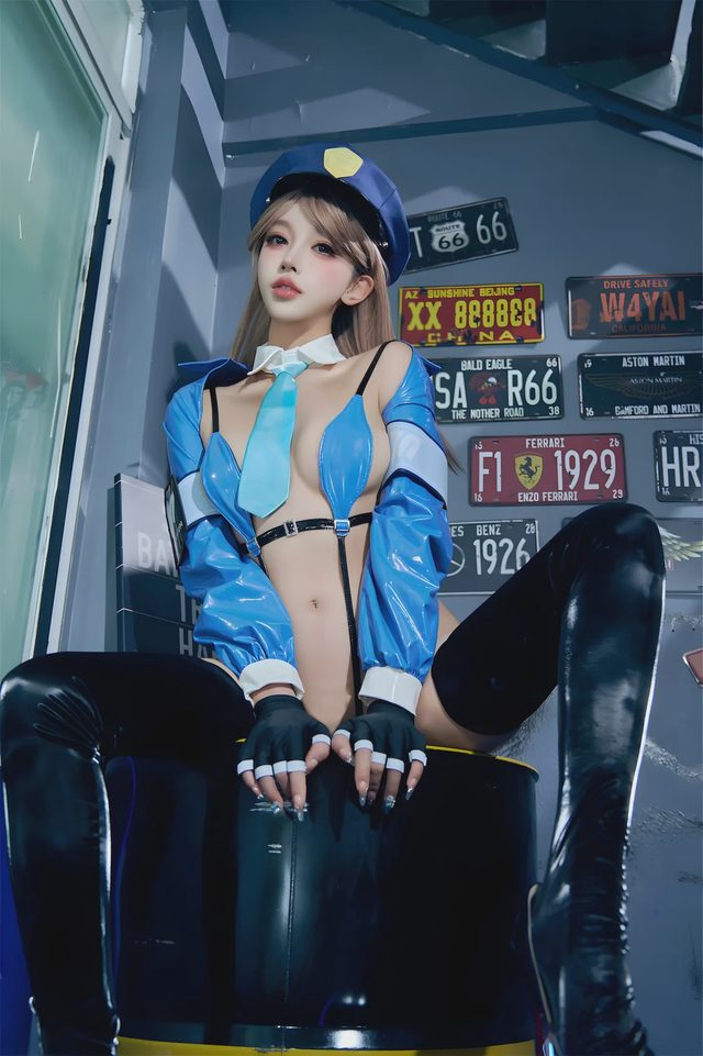 过期米线线喵 女警第 33 张图片