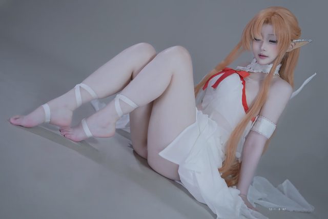 幼愛youmeko 亚丝娜第 16 张图片
