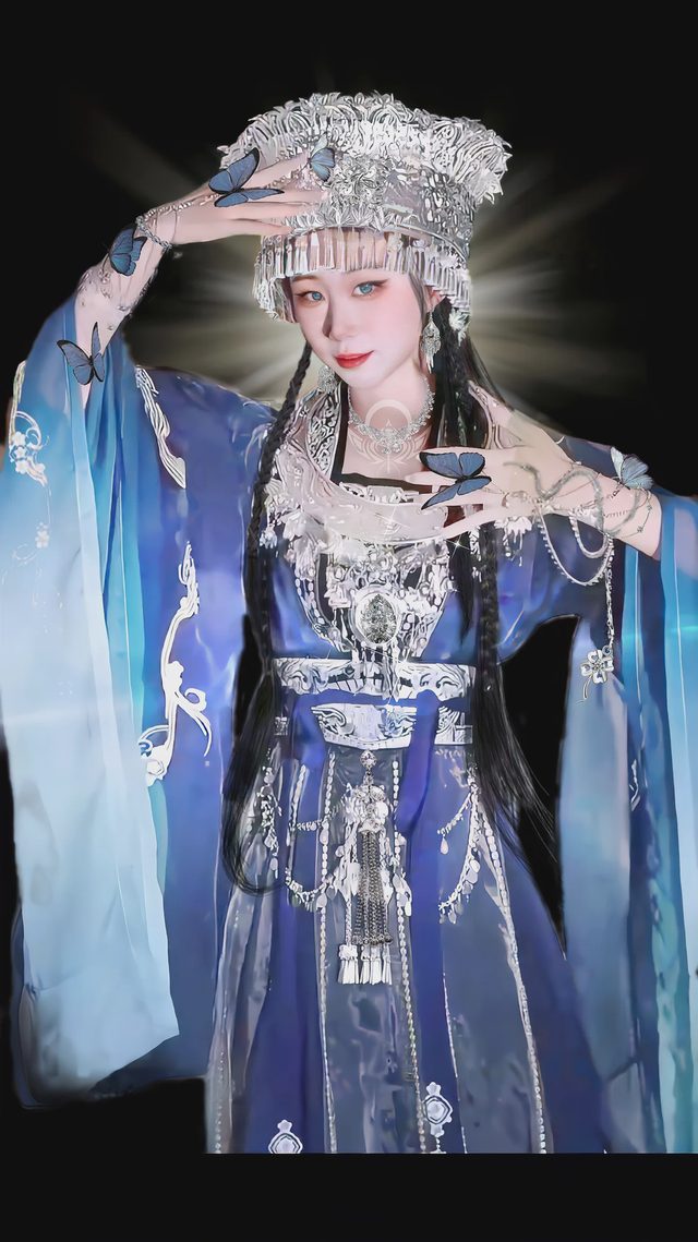 眠妃珞馨 苗疆圣女Cosplay眠妃珞馨图册封面