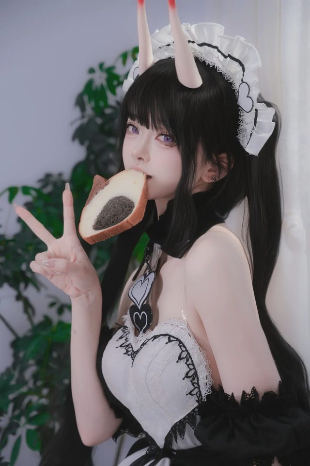 前野太太 碧蓝航线 能代女仆图册封面