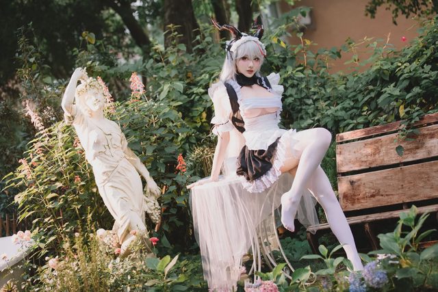 如月灰 《碧蓝航线》埃吉尔 港区的龙女仆cosplay第 8 张图片