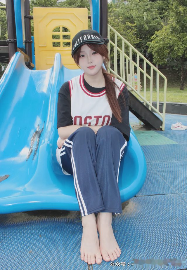 小薯条nienie 小众视觉 No.044第 14 张图片