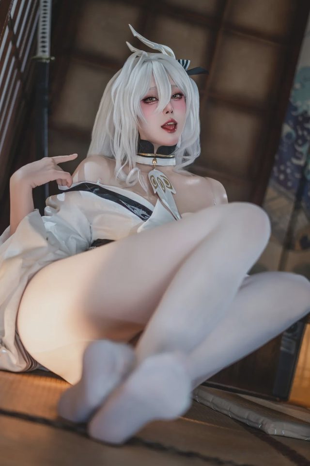 Natsuko夏夏子 碧蓝航线 白凤和服第 20 张图片