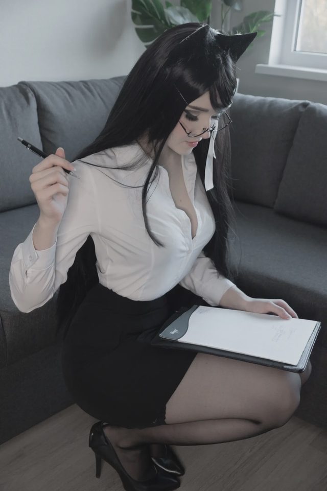 CandyBall 碧蓝航线 爱宕 黑丝秘书第 24 张图片