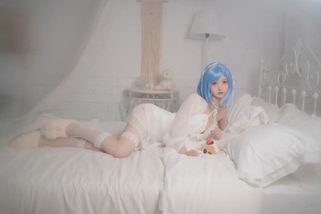 画晴 《碧蓝航线》恰巴耶夫睡衣cosplay第 8 张图片