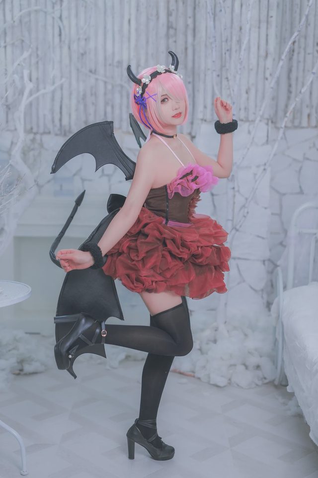 一只郁_可爱_凛 拉姆蕾姆cosplay第 2 张图片