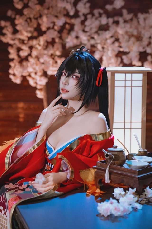 二佐Nisa 碧蓝航线 大凤 原皮图册封面