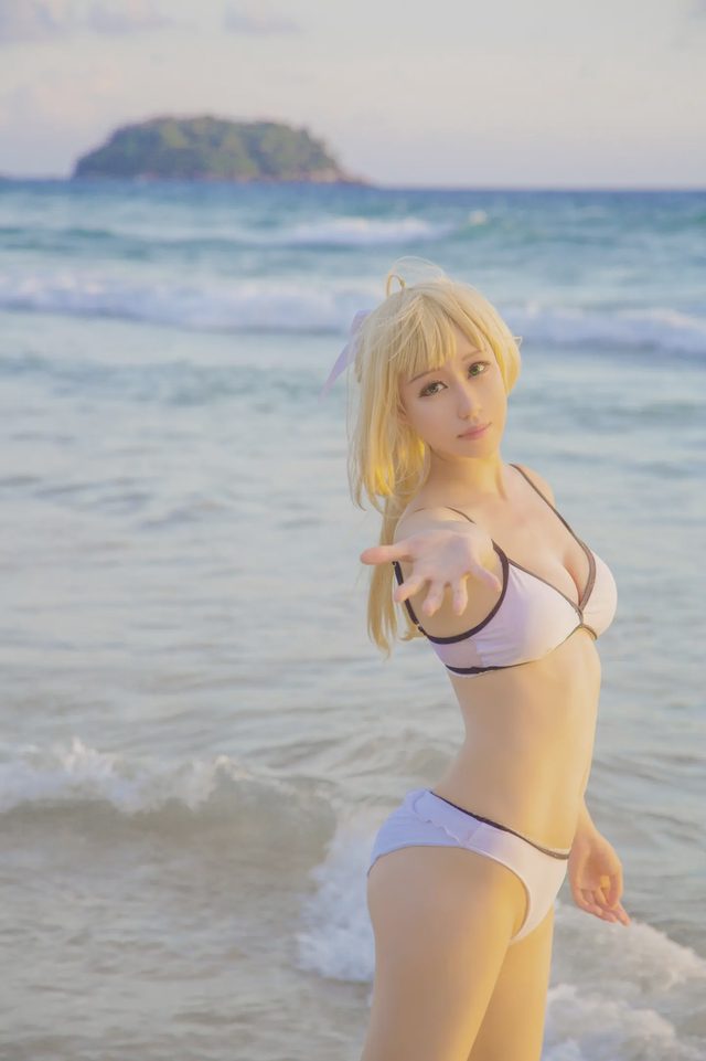 烨火 吾王の听海，saberlily cosplay第 3 张图片