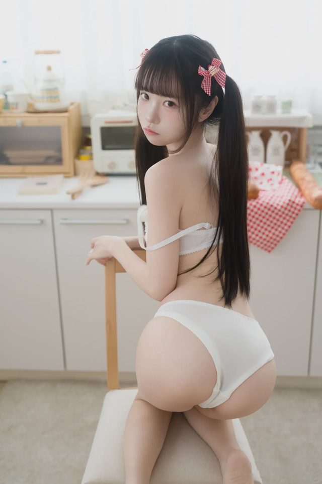 可可小白兔 生日限定 一起做蛋糕吗第 43 张图片