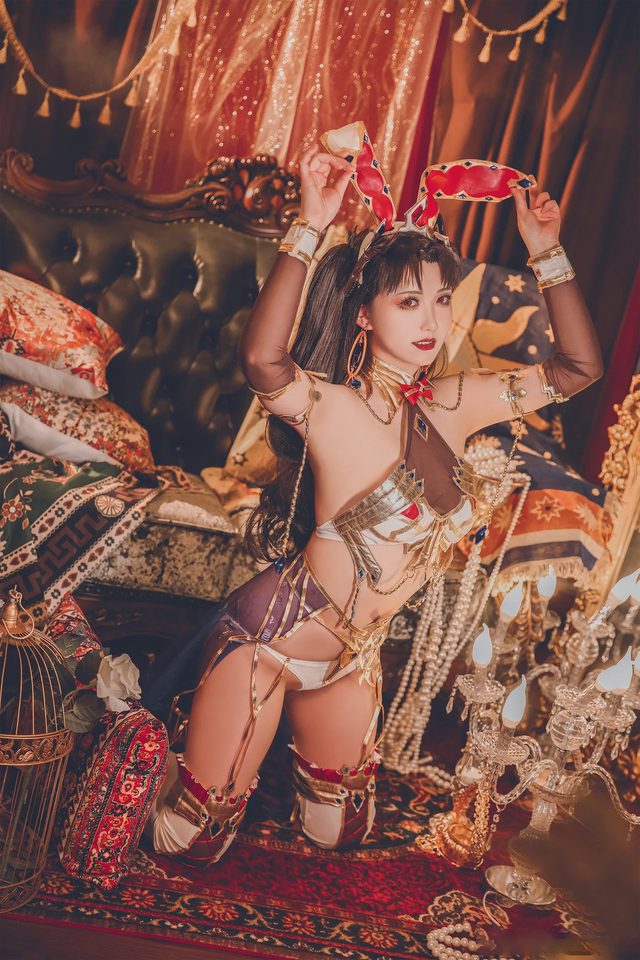 一只郁_可爱_凛 《FGO》伊什塔尔•兔女郎同人cosplay第 14 张图片