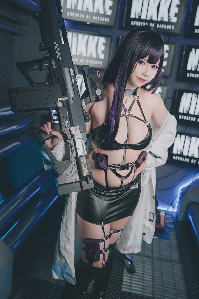 小空Sora NIKKE 米哈拉图册封面