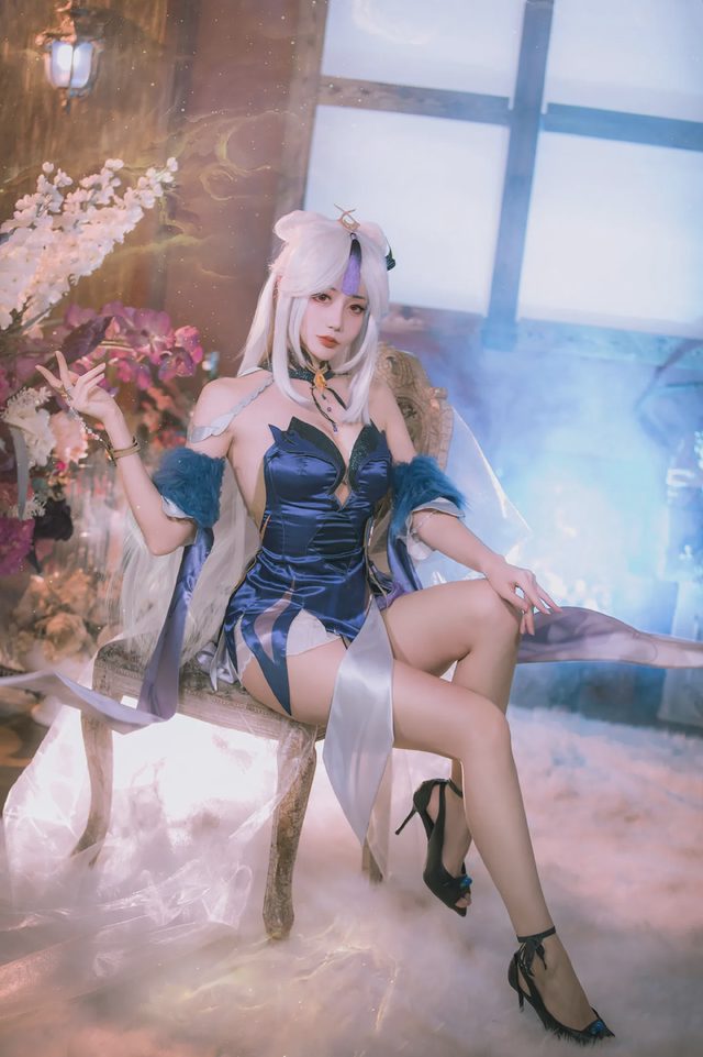 如月灰 《原神》凝光沙中幽兰cosplay第 4 张图片