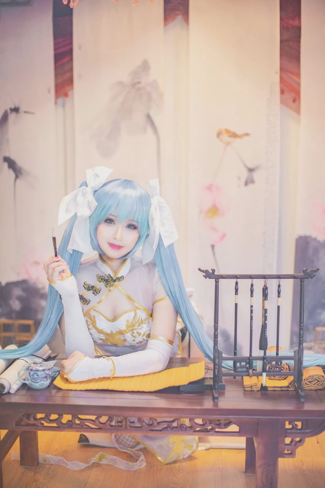 虚空_澪绫 初音未来金丝雀旗袍cosplay第 7 张图片