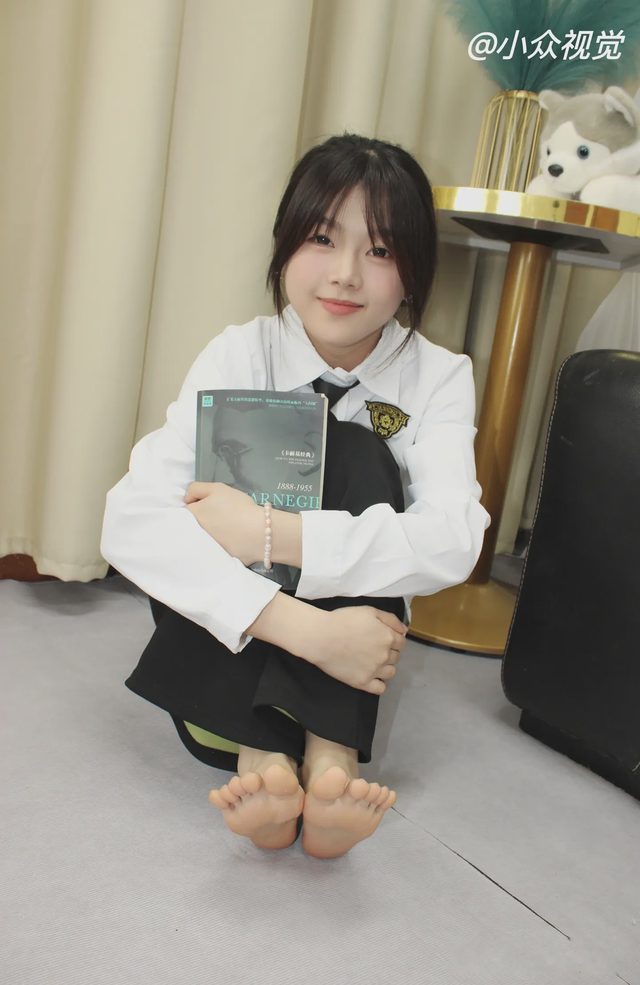小薯条nienie 小众视觉 No.038第 10 张图片