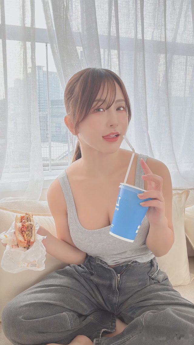 いくみ Fantia 20251213 I Ate Lunch第 3 张图片
