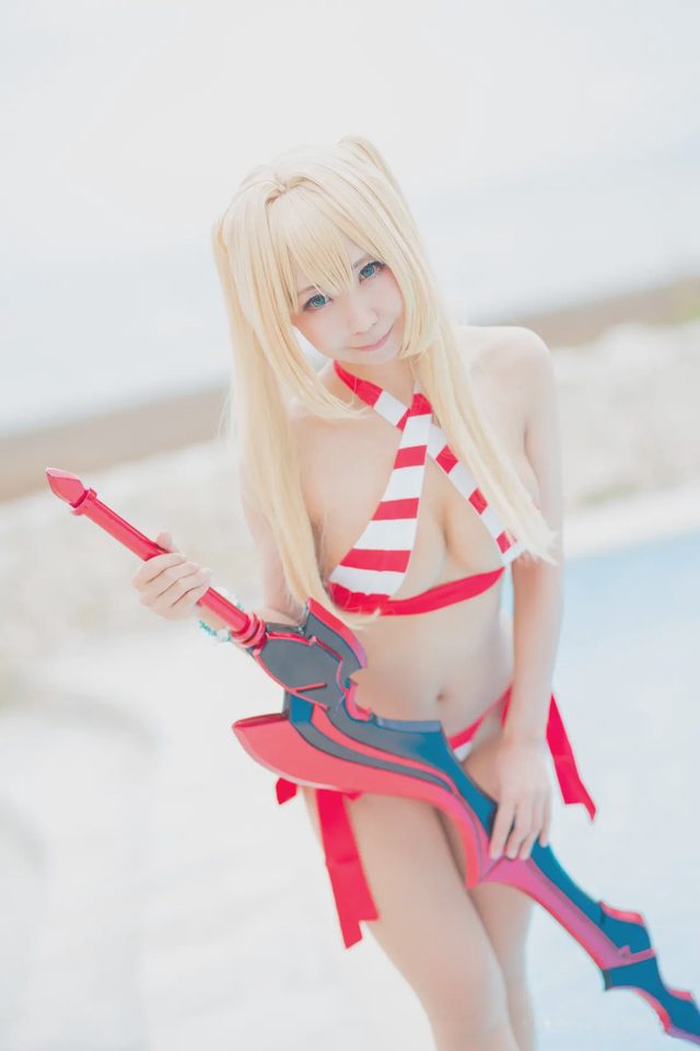 さくら提督 Nero Swimsuit第 3 张图片