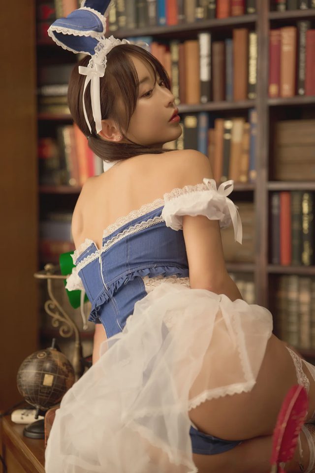 いくみ Fantia 20251220 Denim Bunny第 9 张图片
