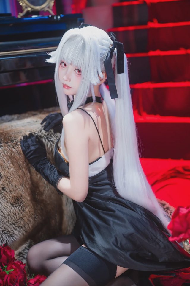 大大卷卷小卷 美少女万华镜 篝之雾枝 礼服第 27 张图片