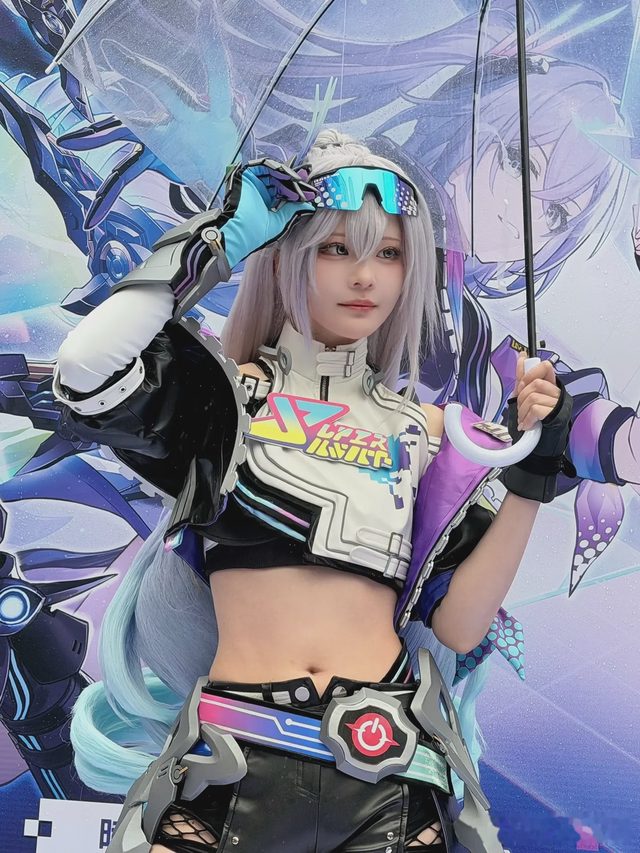 やもはちこ Silver Wolf LV999第 30 张图片