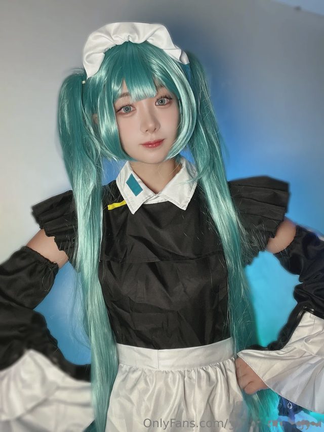 YunaSkye Maid Miku第 3 张图片