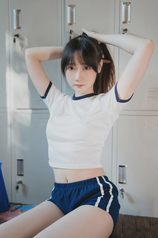 焖焖碳 体操服第 17 张图片