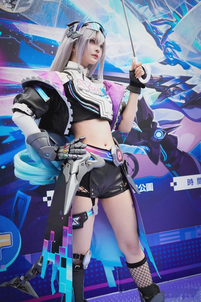 やもはちこ Silver Wolf LV999第 31 张图片
