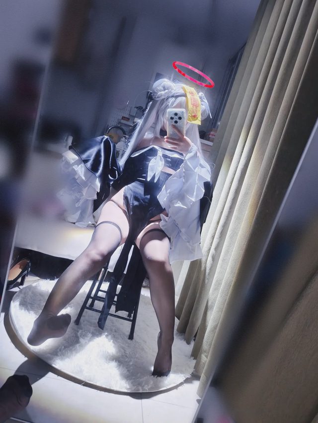 御子miko 碧蓝档案 普拉娜 万圣节僵尸服第 33 张图片