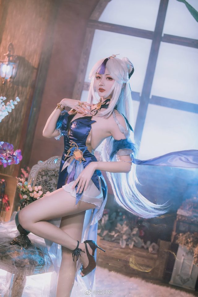 如月灰 《原神》凝光沙中幽兰cosplay第 7 张图片