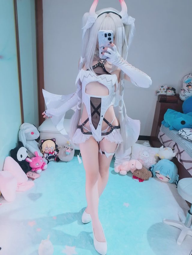 冷reng NIKKE 白兔 恶魔第 15 张图片