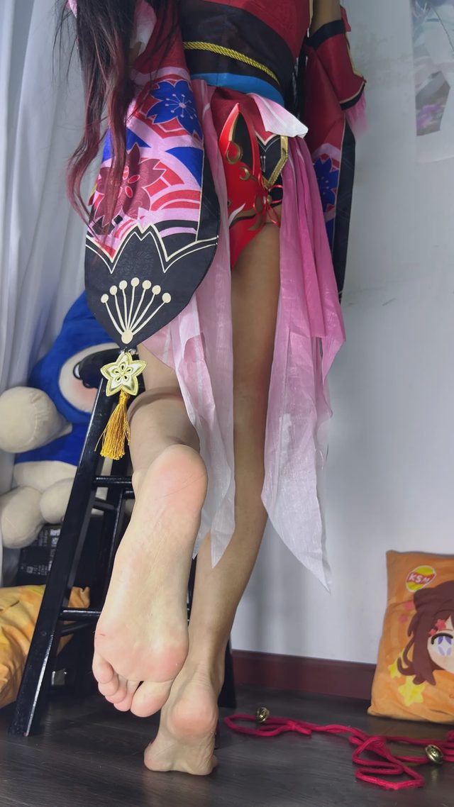 琴里gogo梨 火花第 46 张图片