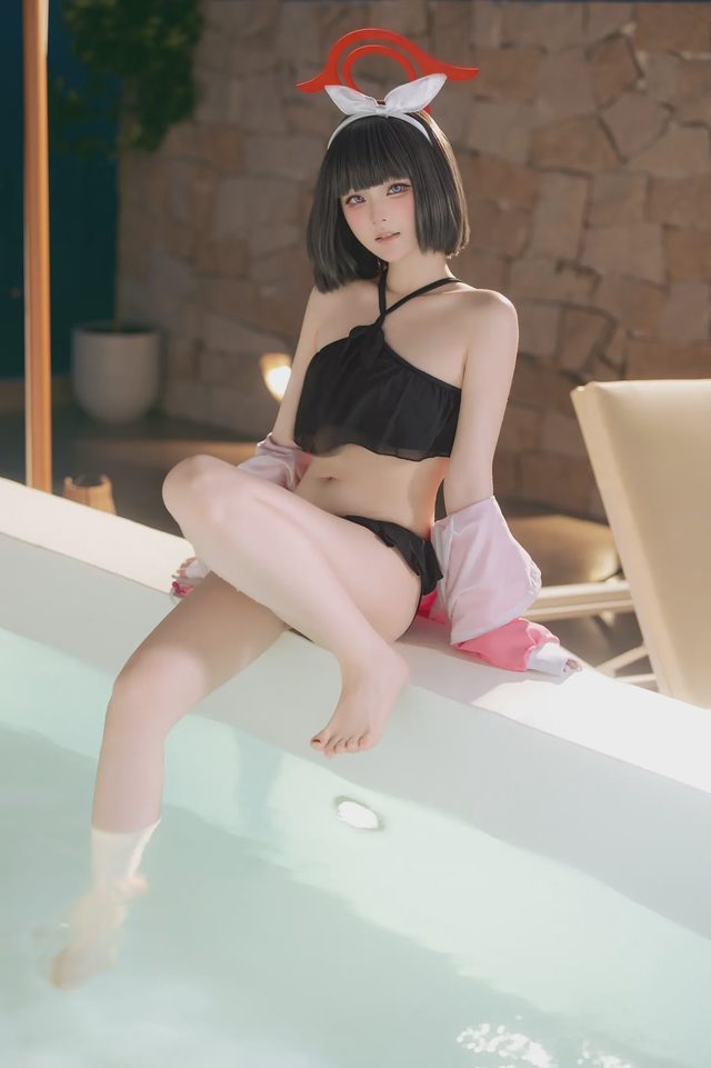屿鱼 碧蓝档案 静山真白 泳装第 26 张图片