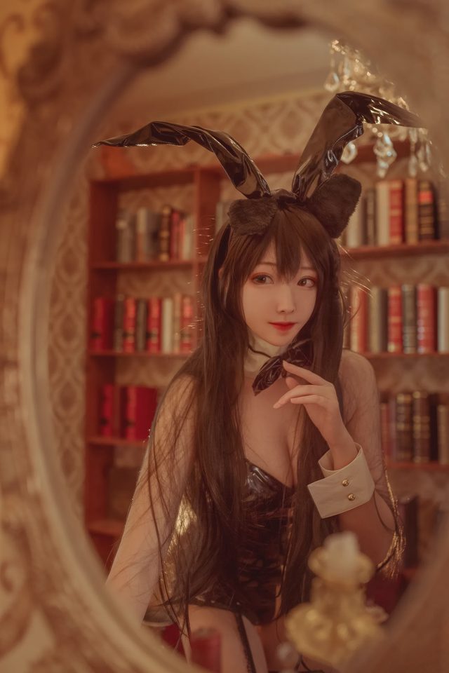 想不到名字的阿八 碧蓝航线 爱宕兔女郎cosplay第 11 张图片