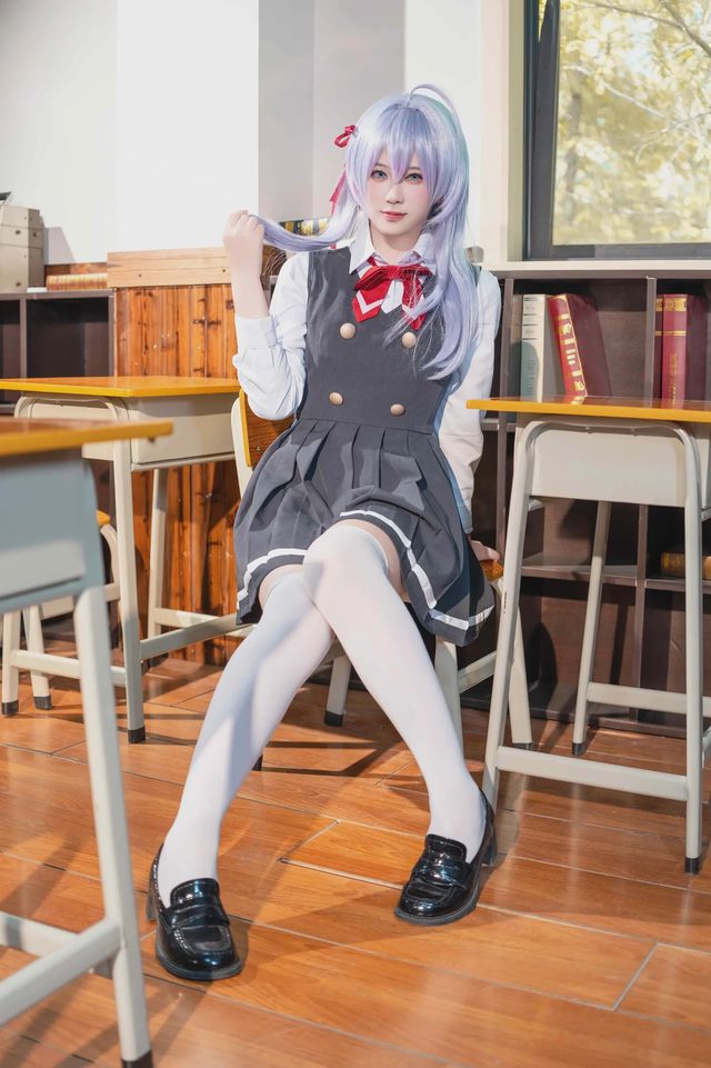 鲨鲨不在 邻座的艾莉同学第 4 张图片