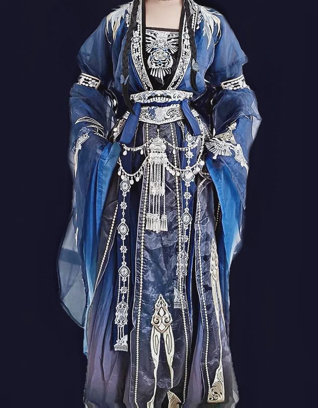 眠妃珞馨 苗疆圣女Cosplay眠妃珞馨第 3 张图片