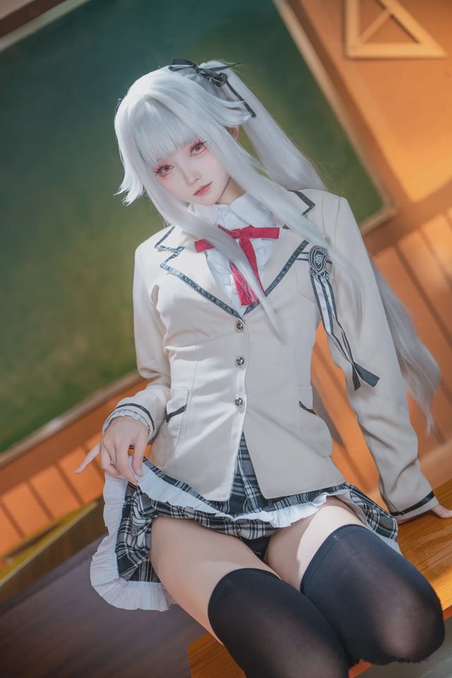 大大卷卷小卷 美少女万华镜 篝之雾枝 校服第 9 张图片