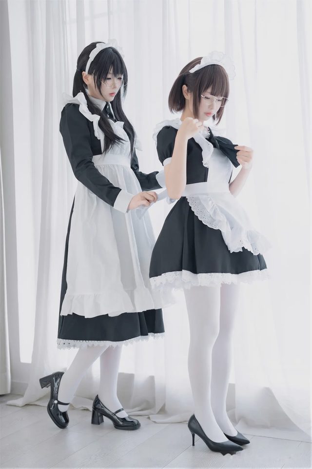 轩萧学姐 十万珍吱伏特 双人女仆第 6 张图片