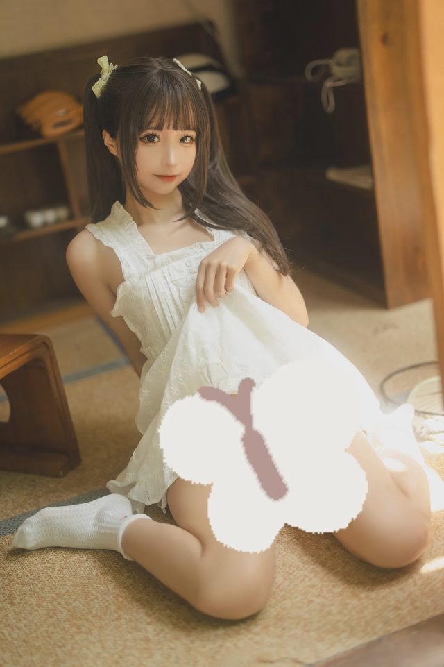 《夏》少女清凉写真图册封面