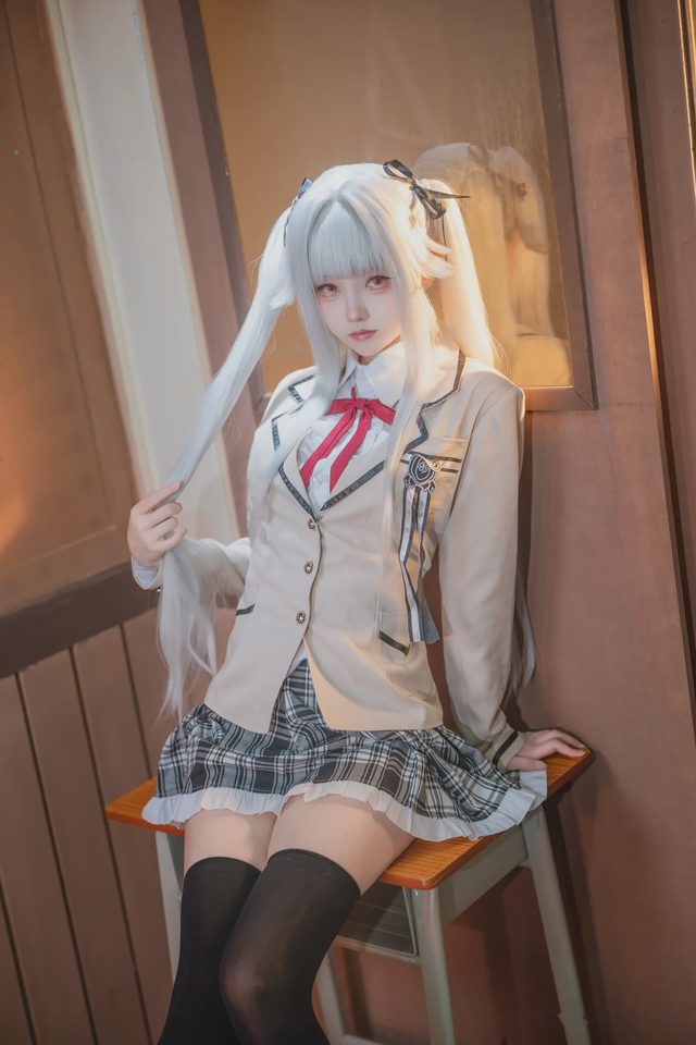 大大卷卷小卷 美少女万华镜 篝之雾枝 校服第 16 张图片