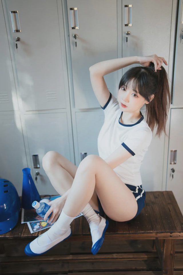 焖焖碳 体操服第 19 张图片