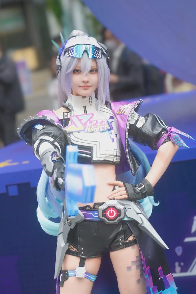 やもはちこ Silver Wolf LV999第 44 张图片
