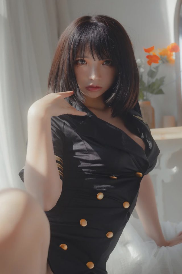 疯猫ss 黑色制服第 18 张图片