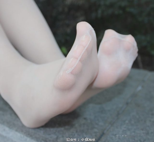 小薯条nienie 小众视觉 No.037第 30 张图片