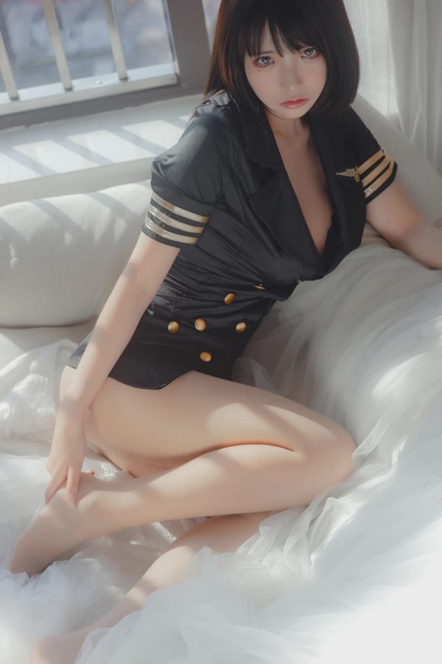 疯猫ss 黑色制服第 34 张图片