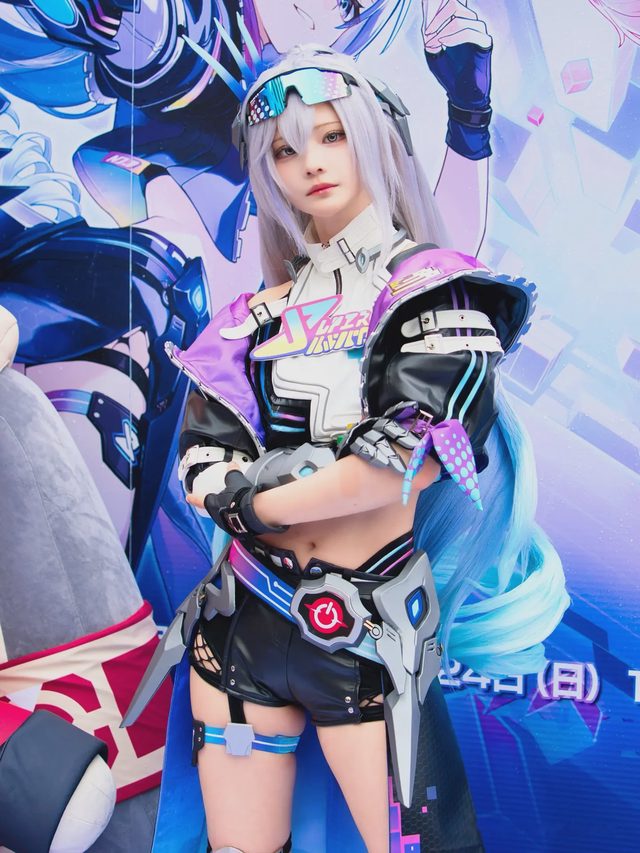 やもはちこ Silver Wolf LV999第 4 张图片