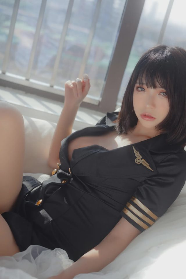 疯猫ss 黑色制服第 23 张图片