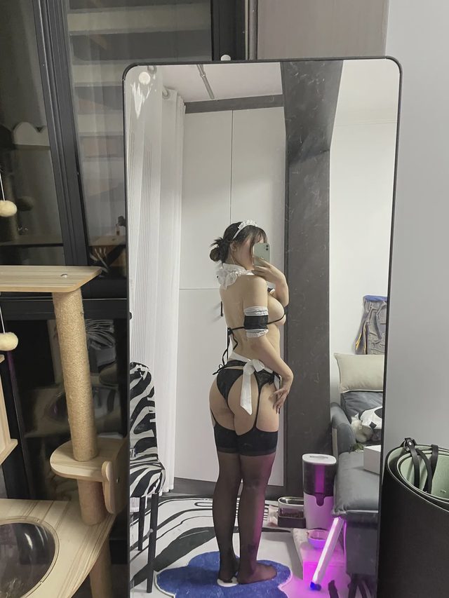 葱油饼er 黑白女仆 吊带第 4 张图片